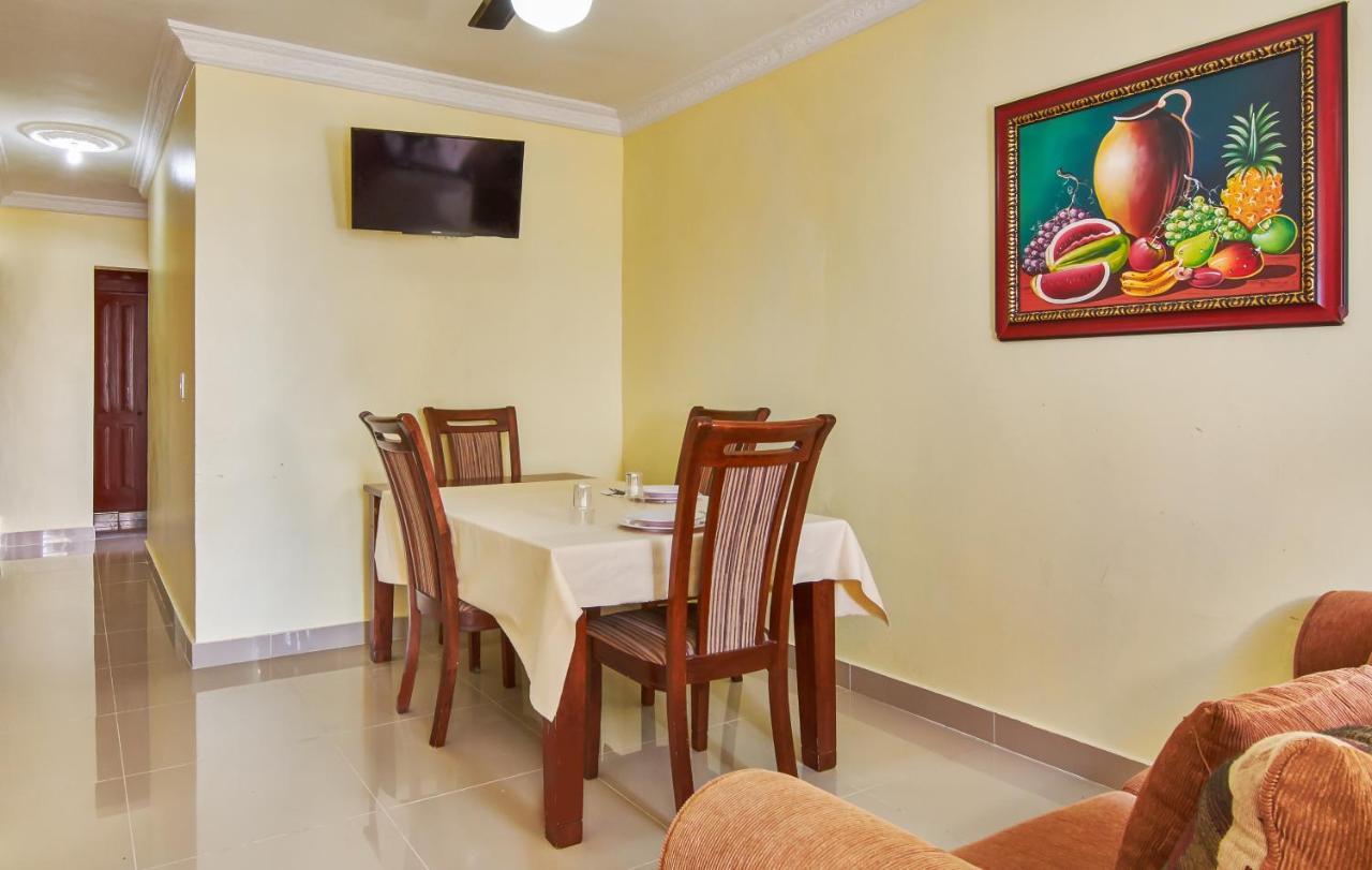 Bnb Tropical Island Aparthotel - Corales Del Sur - Santo Domingo Este La Viva ภายนอก รูปภาพ