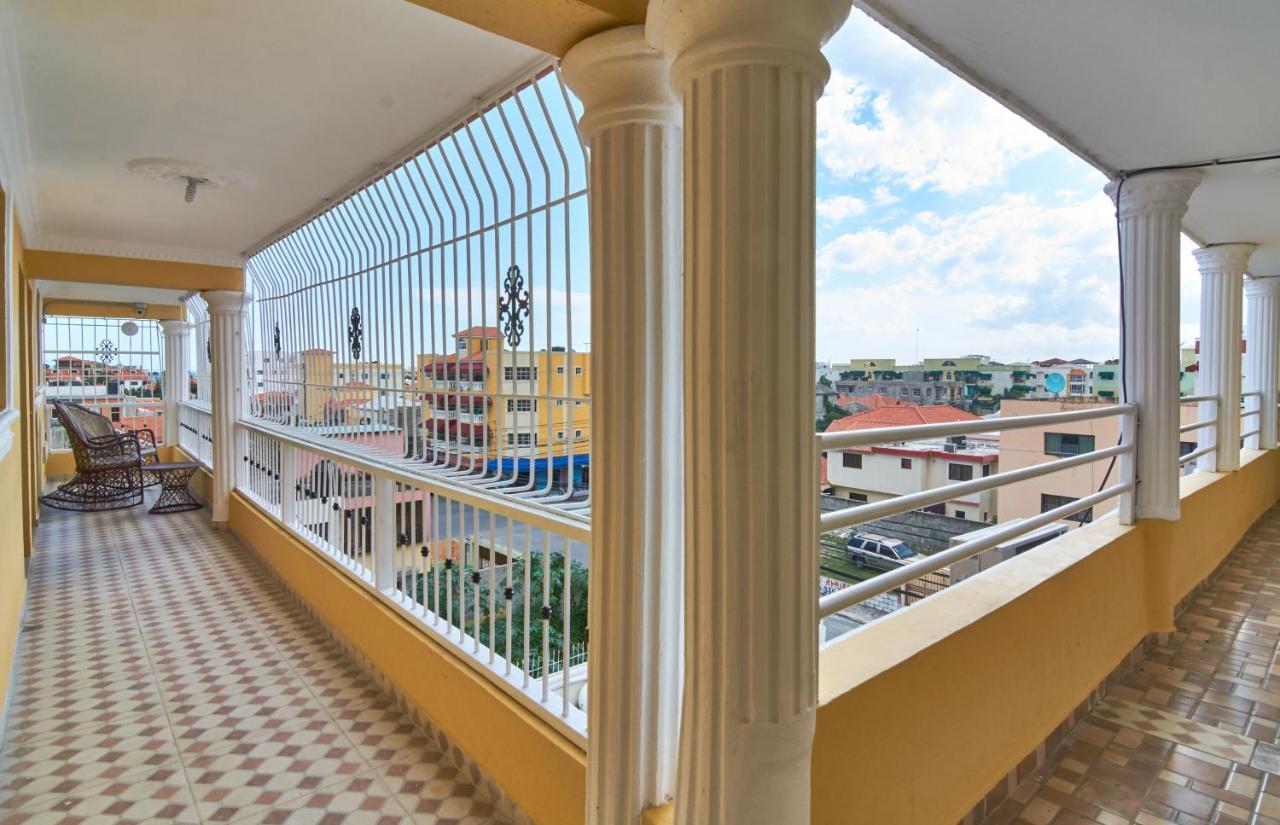 Bnb Tropical Island Aparthotel - Corales Del Sur - Santo Domingo Este La Viva ภายนอก รูปภาพ