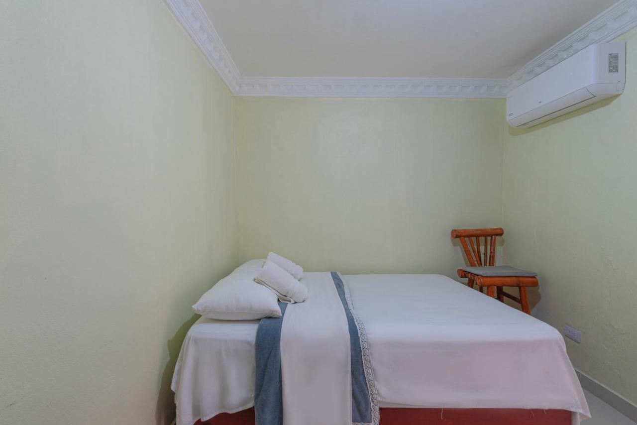 Bnb Tropical Island Aparthotel - Corales Del Sur - Santo Domingo Este ภายนอก รูปภาพ